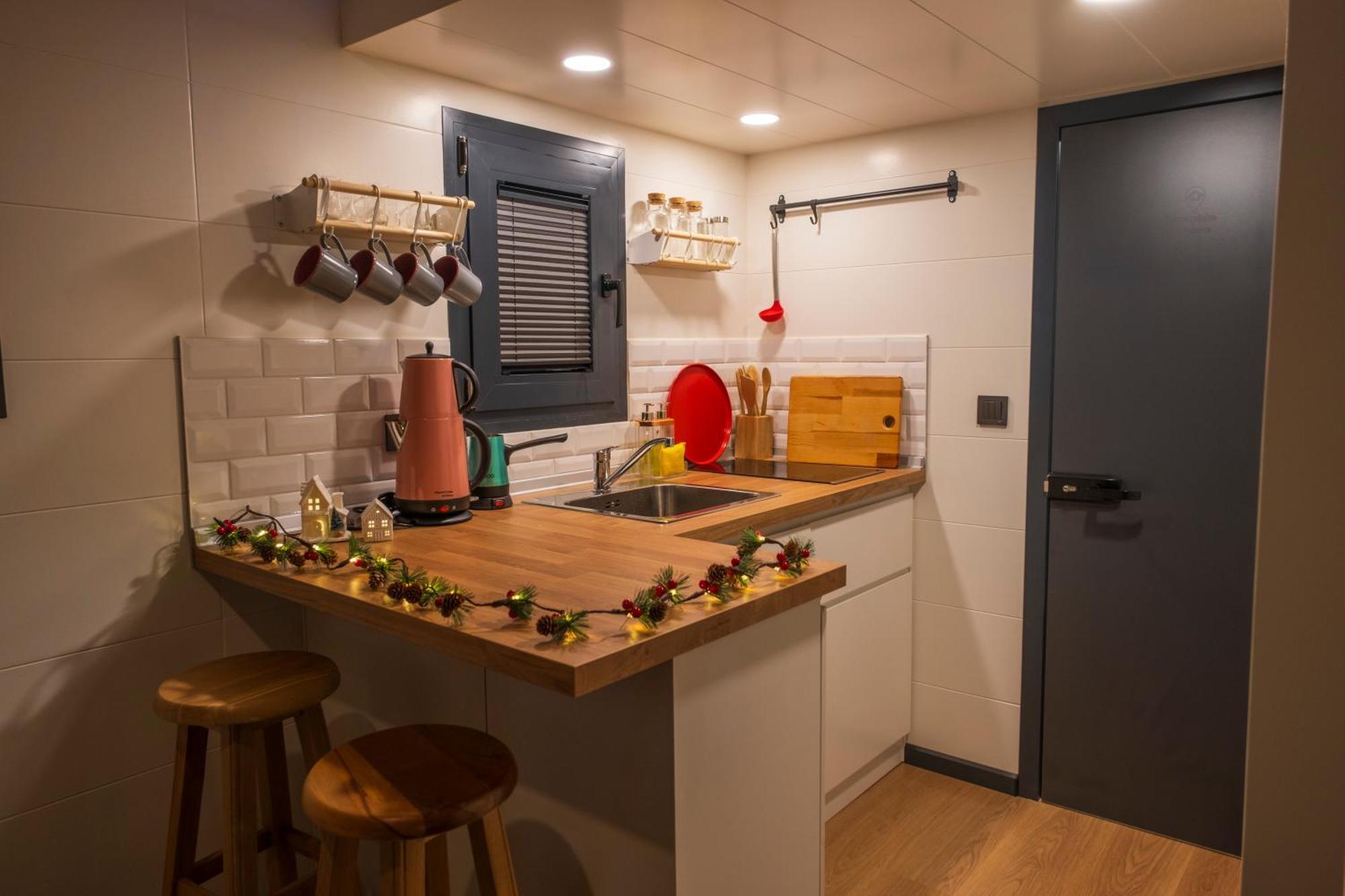 Efe Tiny House Hotell Serik Eksteriør bilde