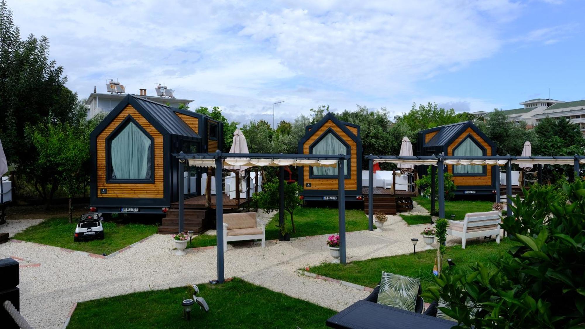 Efe Tiny House Hotell Serik Eksteriør bilde